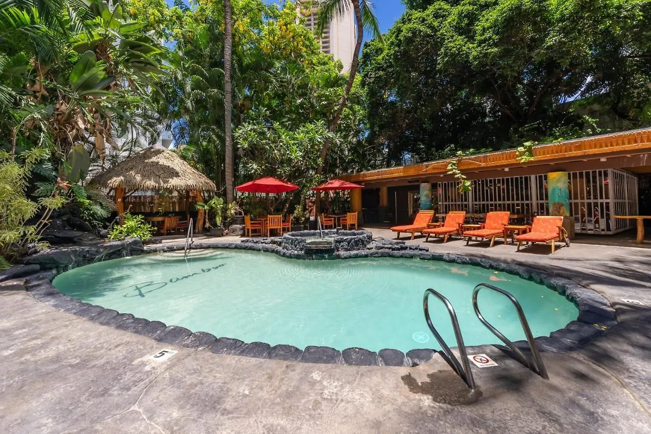 Expansive Lanai W/ Panoramic Views - Walk To Waikiki Beach Apartment Honolulu United States
