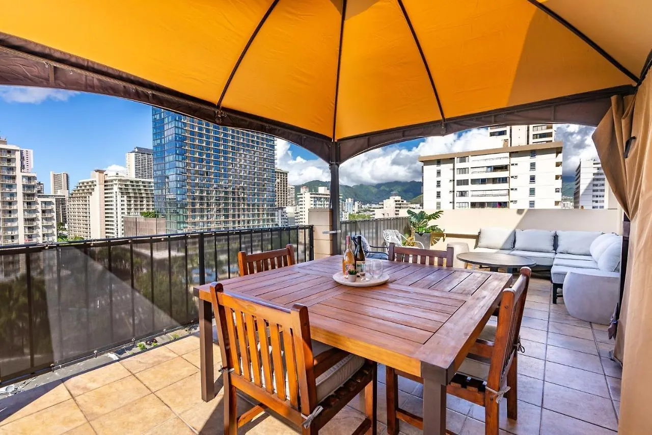 Expansive Lanai W/ Panoramic Views - Walk To Waikiki Beach Apartment Honolulu