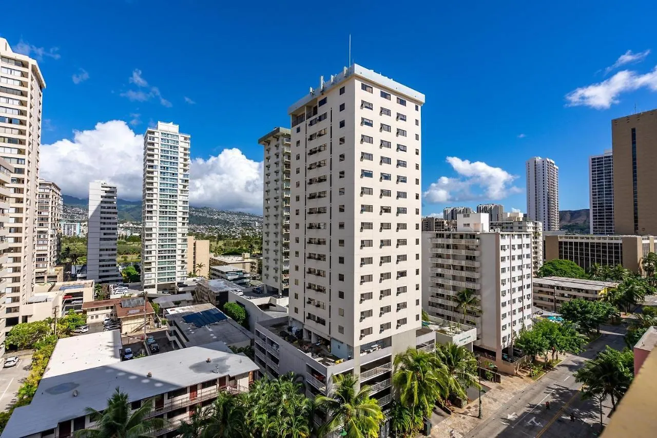 Expansive Lanai W/ Panoramic Views - Walk To Waikiki Beach Apartment Honolulu United States