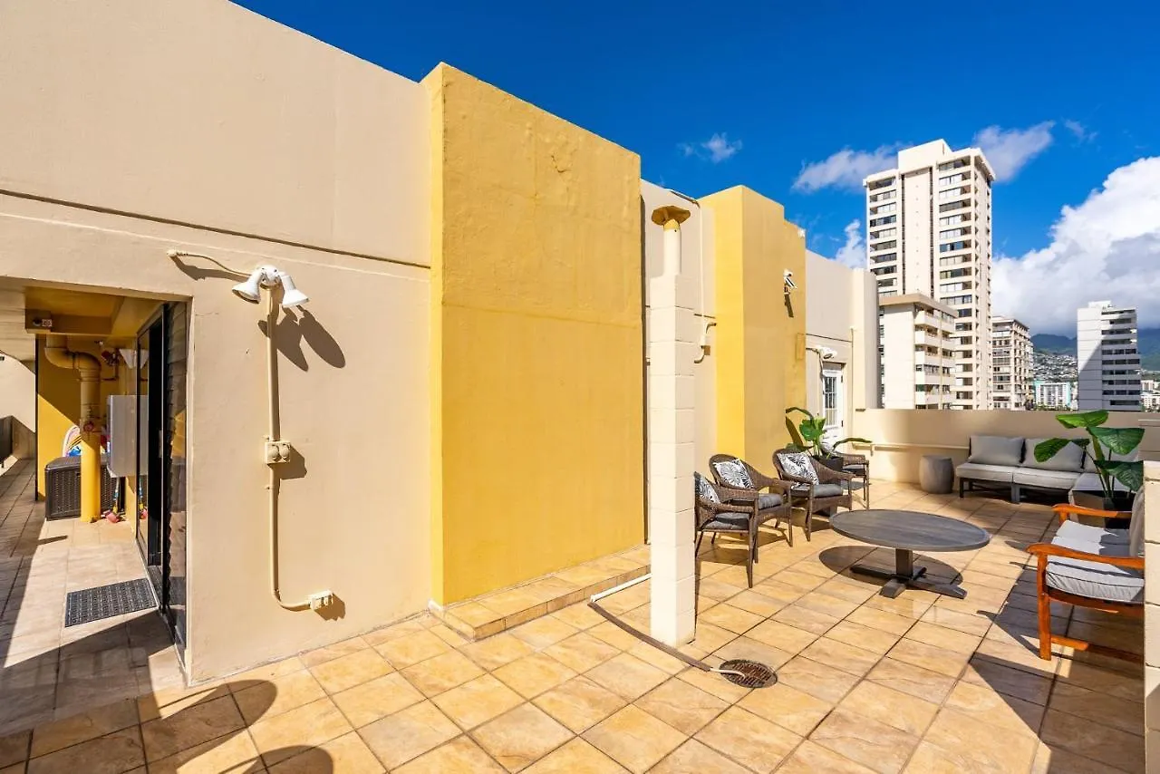 Expansive Lanai W/ Panoramic Views - Walk To Waikiki Beach Apartment Honolulu